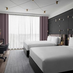 Premium Queen Room High Floor Hearing Accessible